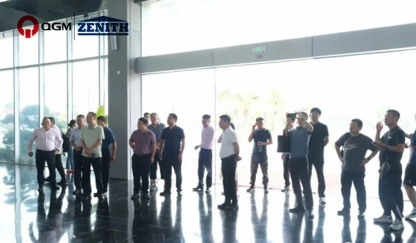 Delegația rețelei de deșeuri industriale solide a vizitat Quangong Co., Ltd. pentru inspecție și schimb