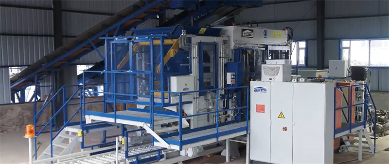 În Africa a fost lansat un proiect complet automatizat de producție de cărămizi de blocare din beton multistrat.