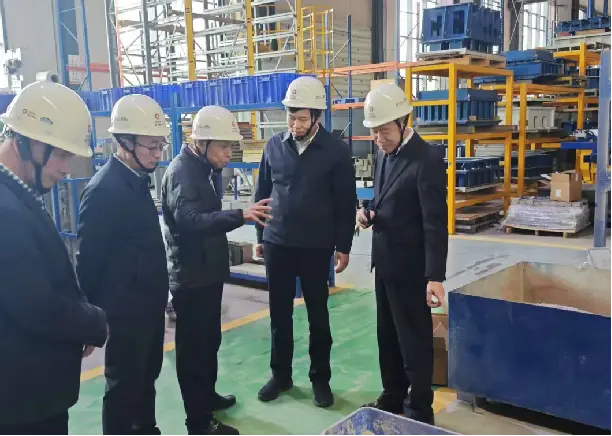 Biroul Municipal de Știință și Tehnologie Quanzhou efectuează cercetări la Quangong Machinery Co., Ltd., oferind sprijin direcționat pentru a stimula investițiile în cercetare și dezvoltare.