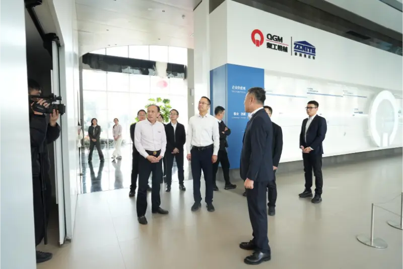 Guvernul și întreprinderile lucrează împreună pentru a promova dezvoltarea; cercetarea la fața locului încălzește inimile întreprinderilor.