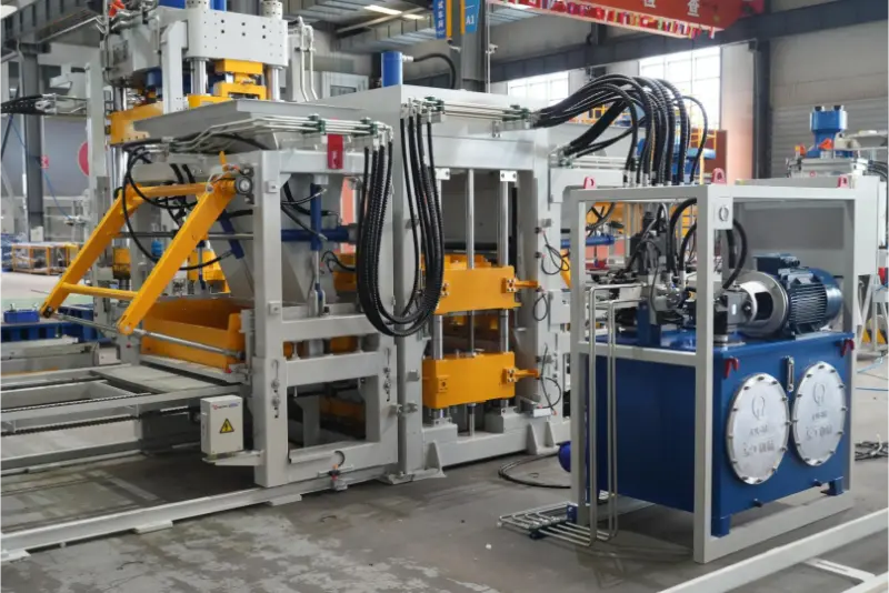 Împuternicirea industriei cărămizilor și plăcilor prin producție inteligentă: linia de producție de cărămizi Zenith QT10 remodelează peisajul producției ecologice.