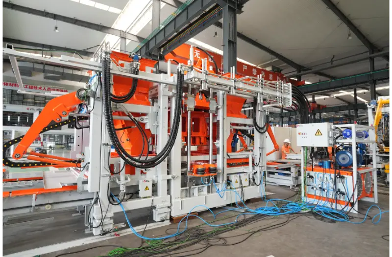 Linia de producție de cărămizi complet automată Zenith T12 remodelează peisajul de producție al industriei.