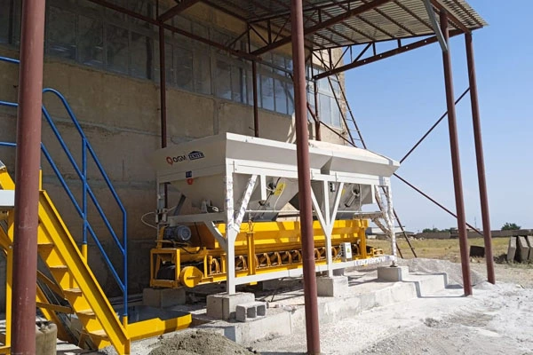 Mașină automată de fabricare a blocurilor QT6 în Armenia, din 2022